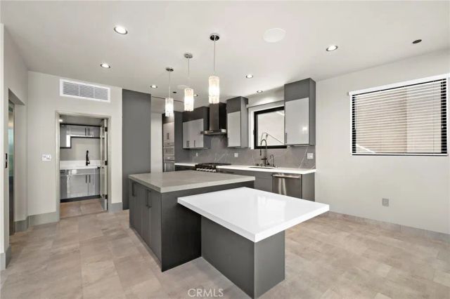 228 Hazel Drive, Corona Del Mar, CA 92625