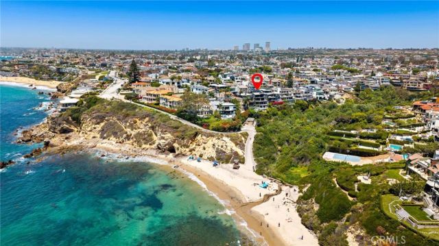 228 Hazel Drive, Corona Del Mar, CA 92625