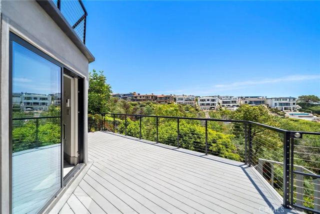228 Hazel Drive, Corona Del Mar, CA 92625