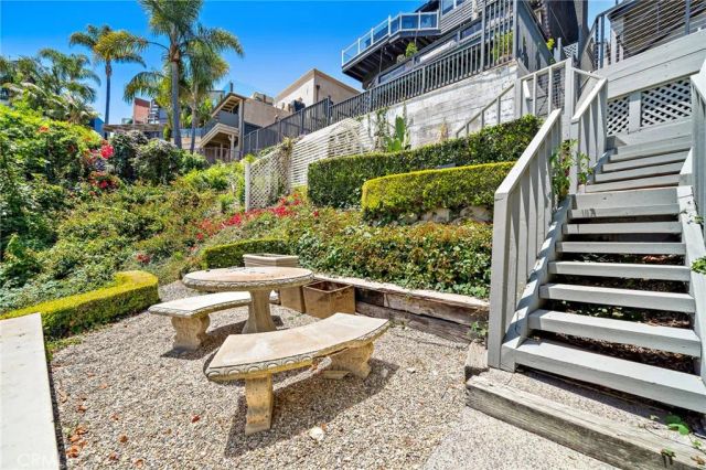 228 Hazel Drive, Corona Del Mar, CA 92625