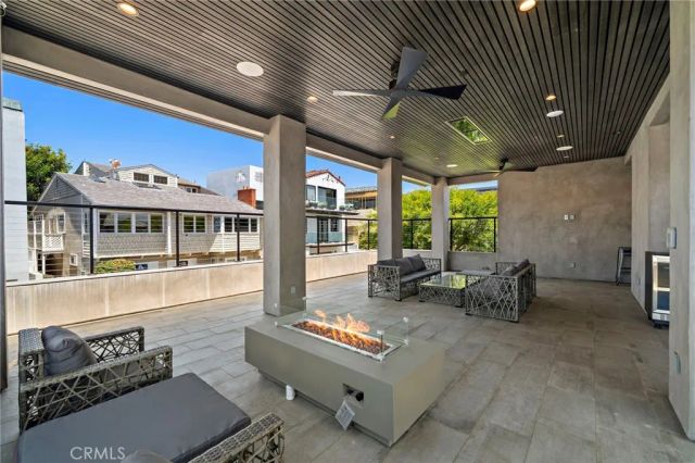 228 Hazel Drive, Corona Del Mar, CA 92625