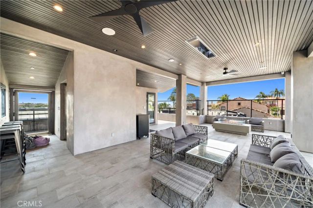228 Hazel Drive, Corona Del Mar, CA 92625