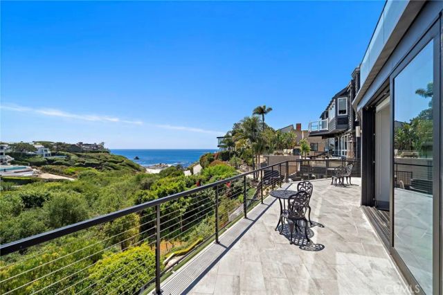 228 Hazel Drive, Corona Del Mar, CA 92625
