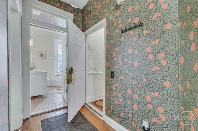 525 E Gwinnett Street B, Savannah, GA 31401