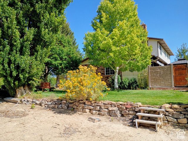 1407 SHEPHERD DR, Wellington, UT 84542
