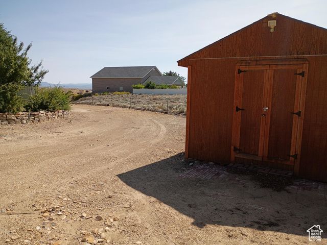 1407 SHEPHERD DR, Wellington, UT 84542