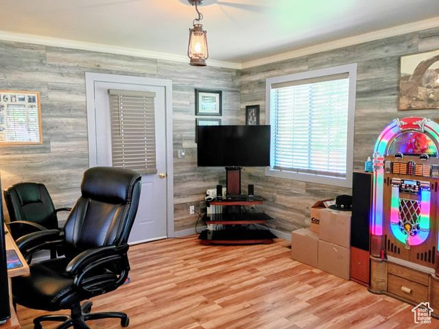 1407 SHEPHERD DR, Wellington, UT 84542