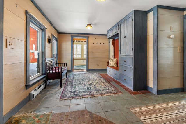 68 Doe Lane, Newbury, VT 05051