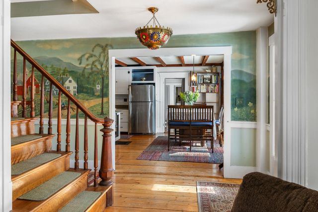 68 Doe Lane, Newbury, VT 05051