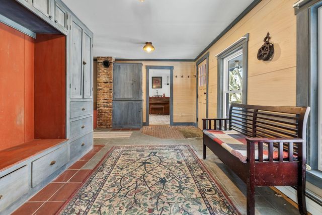 68 Doe Lane, Newbury, VT 05051