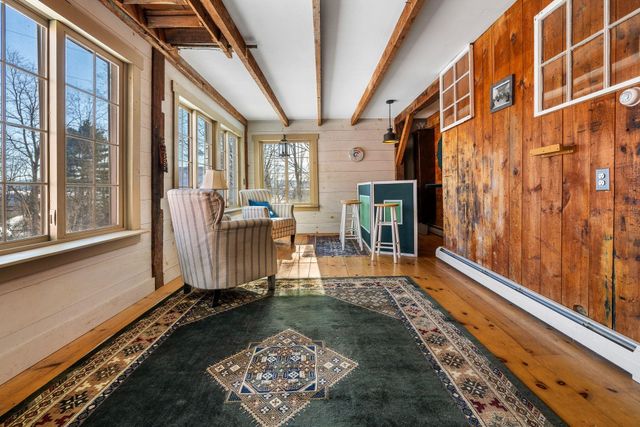 68 Doe Lane, Newbury, VT 05051