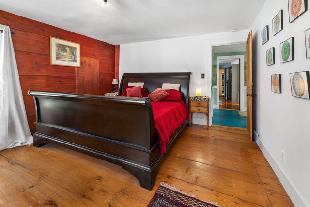 68 Doe Lane, Newbury, VT 05051