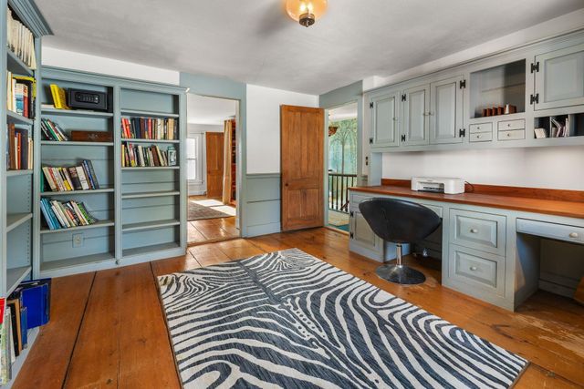 68 Doe Lane, Newbury, VT 05051