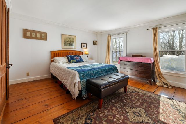 68 Doe Lane, Newbury, VT 05051