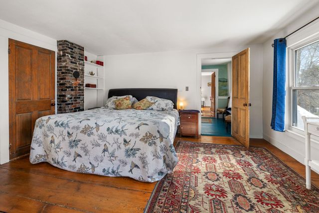 68 Doe Lane, Newbury, VT 05051