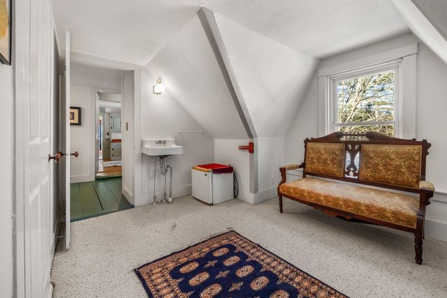 68 Doe Lane, Newbury, VT 05051