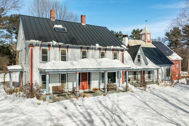 68 Doe Lane, Newbury, VT 05051