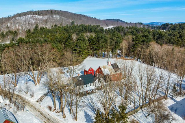 68 Doe Lane, Newbury, VT 05051