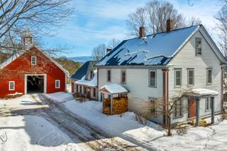 68 Doe Lane, Newbury, VT 05051