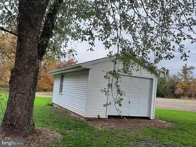 4030 BEAGLE RD, Elizabethtown, PA 17022