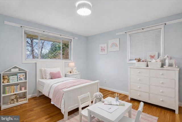 6017 CHESHIRE DR, Bethesda, MD 20814