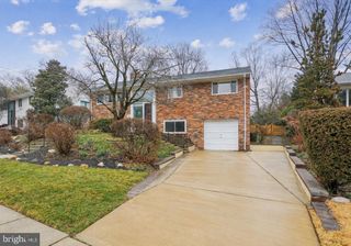 6017 CHESHIRE DR, Bethesda, MD 20814