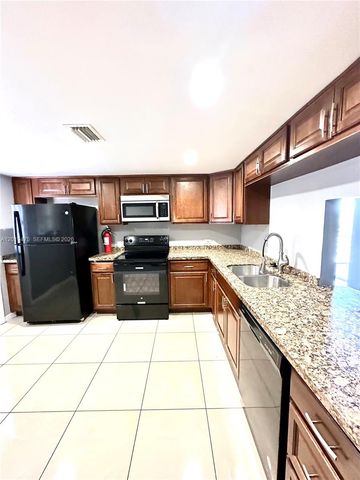 443 NE 195th St 345, Miami, FL 33179