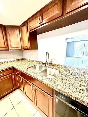 443 NE 195th St 345, Miami, FL 33179