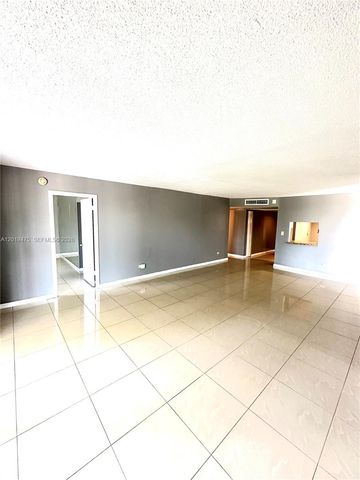443 NE 195th St 345, Miami, FL 33179