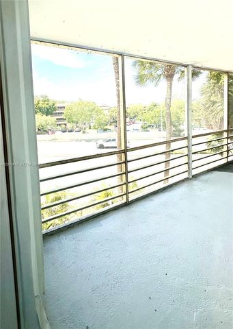 443 NE 195th St 345, Miami, FL 33179