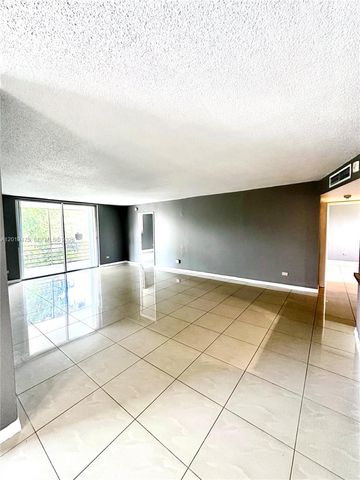 443 NE 195th St 345, Miami, FL 33179