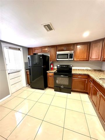 443 NE 195th St 345, Miami, FL 33179