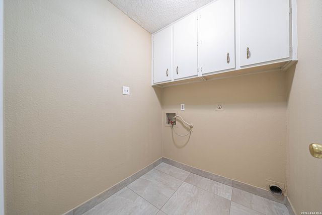 4918 Brookhead, Schertz, TX 78108