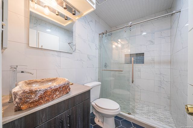 4918 Brookhead, Schertz, TX 78108