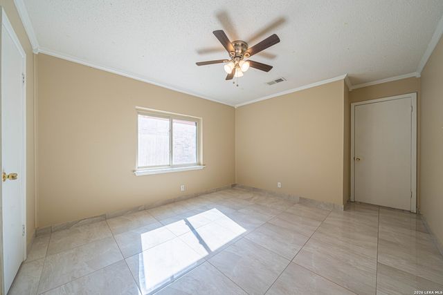 4918 Brookhead, Schertz, TX 78108