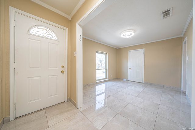 4918 Brookhead, Schertz, TX 78108