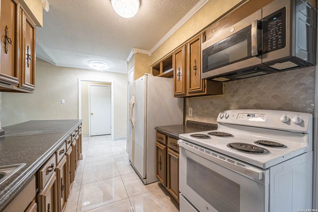 4918 Brookhead, Schertz, TX 78108