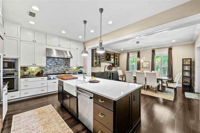 3211 W BAY VILLA AVENUE, Tampa, FL 33611