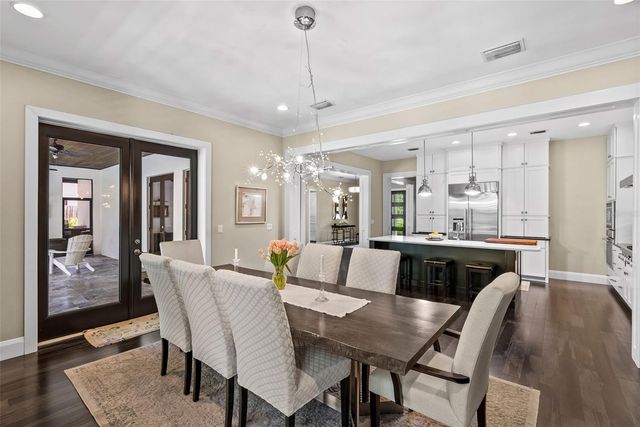 3211 W BAY VILLA AVENUE, Tampa, FL 33611