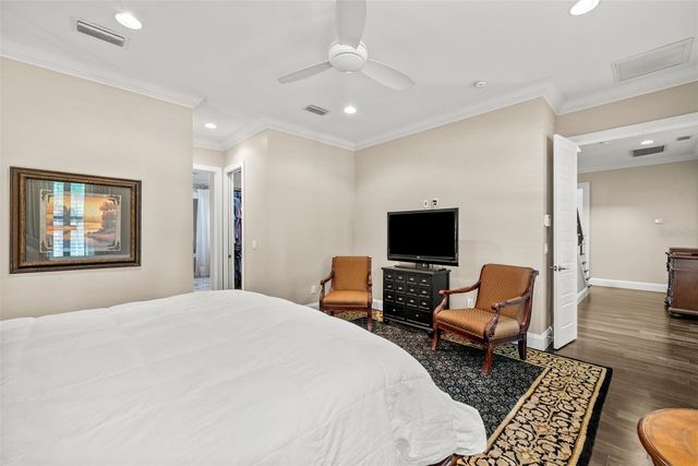 3211 W BAY VILLA AVENUE, Tampa, FL 33611