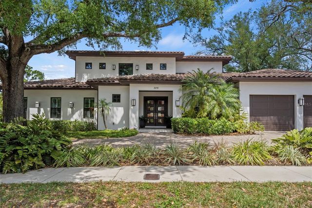3211 W BAY VILLA AVENUE, Tampa, FL 33611
