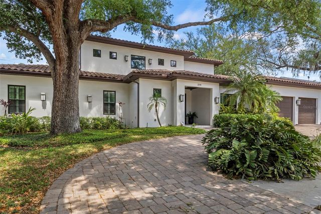 3211 W BAY VILLA AVENUE, Tampa, FL 33611