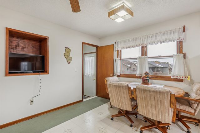 1505 S 14th Street, Adel, IA 50003