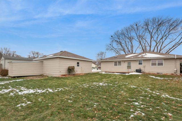 1505 S 14th Street, Adel, IA 50003