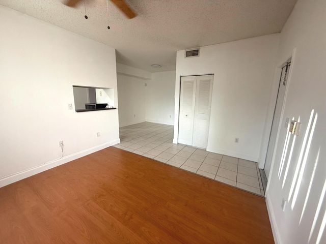 2331 NW 96th Terrace 17m, Pembroke Pines, FL 33024