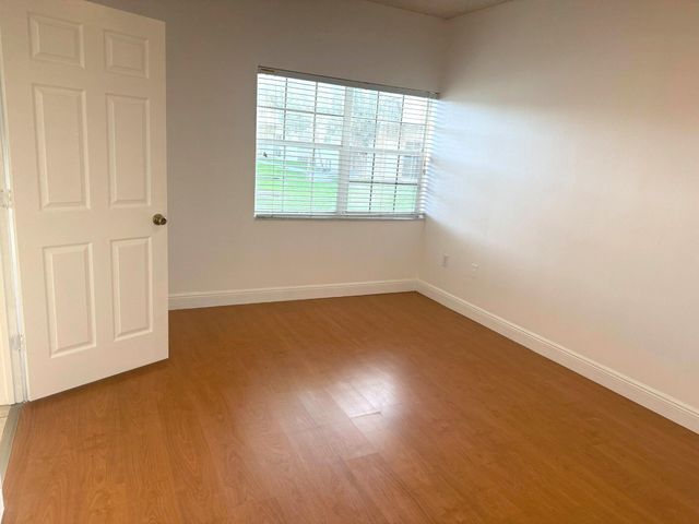 2331 NW 96th Terrace 17m, Pembroke Pines, FL 33024