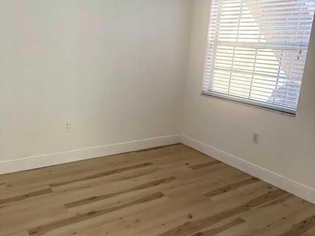 2331 NW 96th Terrace 17m, Pembroke Pines, FL 33024