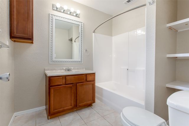 111 S Henderson Avenue, Dallas, TX 75214