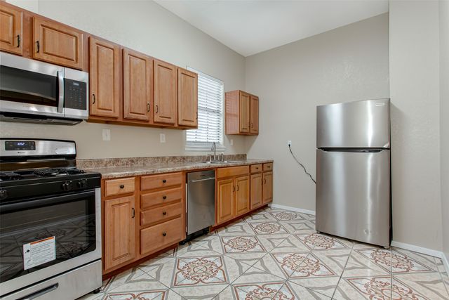 111 S Henderson Avenue, Dallas, TX 75214