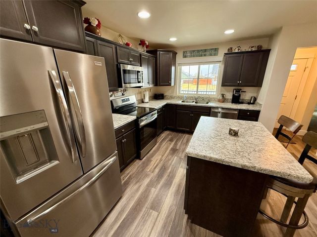 705 Snow Ghost Street, Belgrade, MT 59714